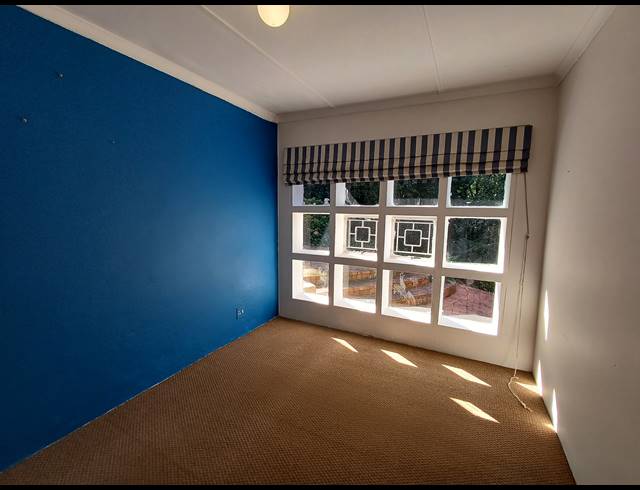 5 BEDROOM HOUSE FOR SALE IN WORLDS VIEW